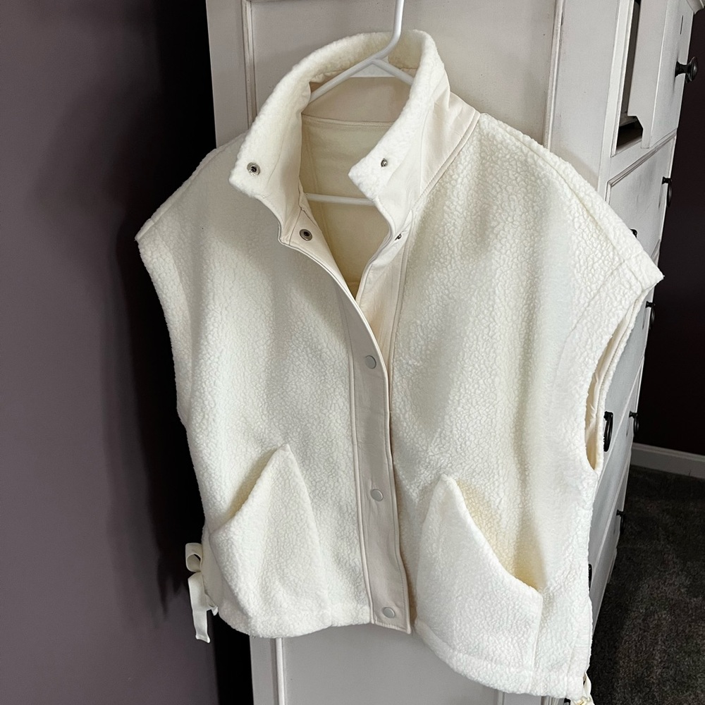 Women's White Sherpa Vest with ties